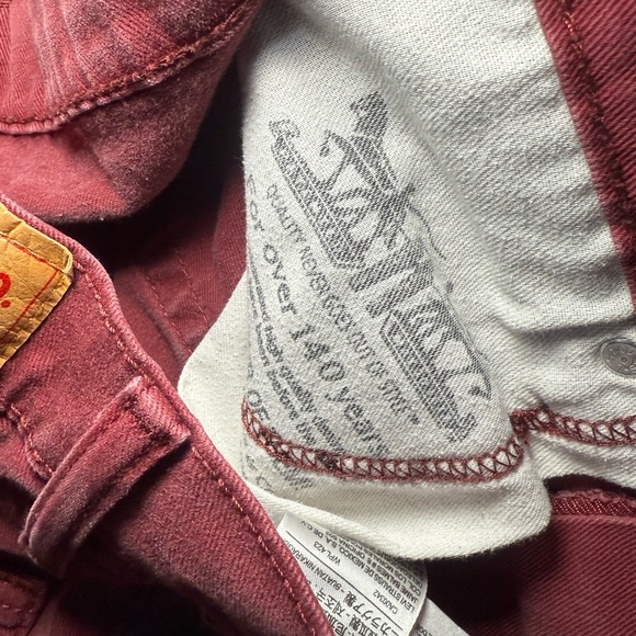 Levi's Women's Straight Leg Jeans - Burgundy - Picture 7 of 7